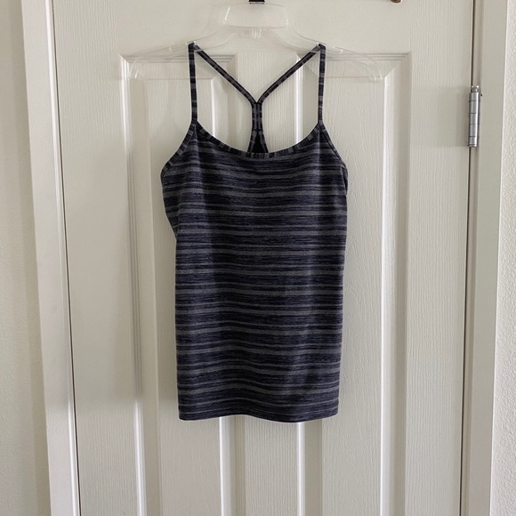 Lululemon Power Y Tank built in bra - Picture 3 of 3